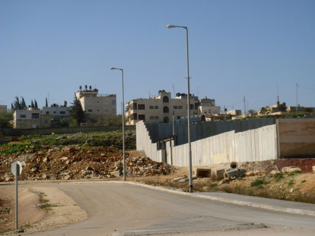 Le mur, très présent autour de Jérusalem